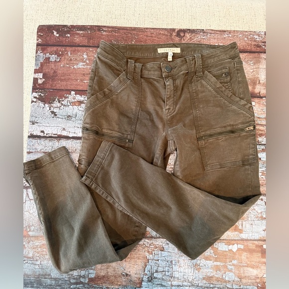 Joie olive  Cargo Pants - Picture 4 of 8